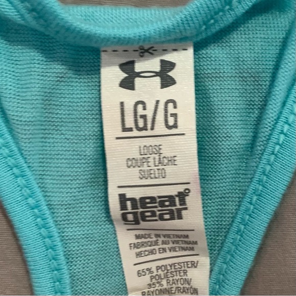 2 Under Armour Tanks - Picture 5 of 5